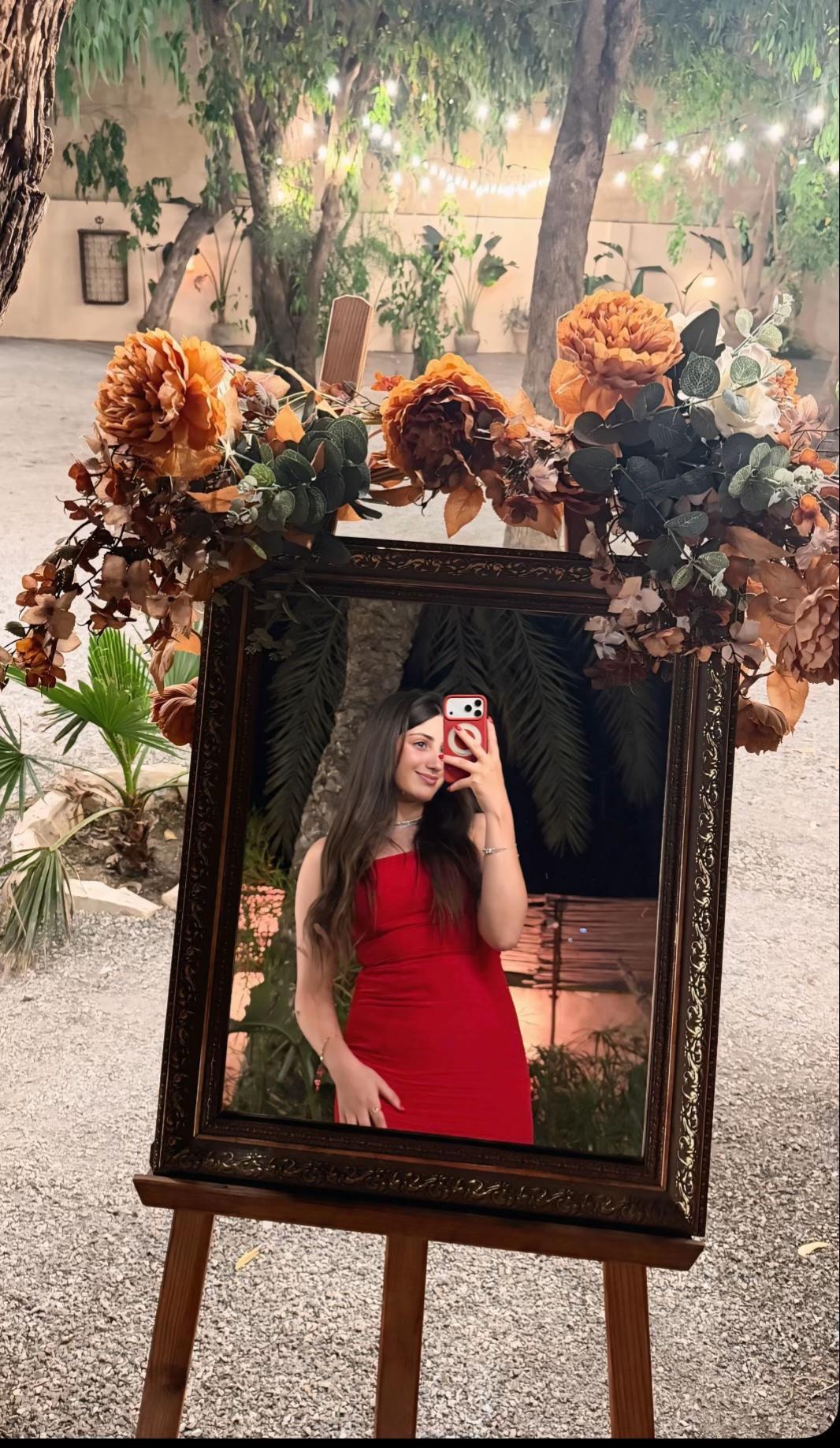 @Ghozlene