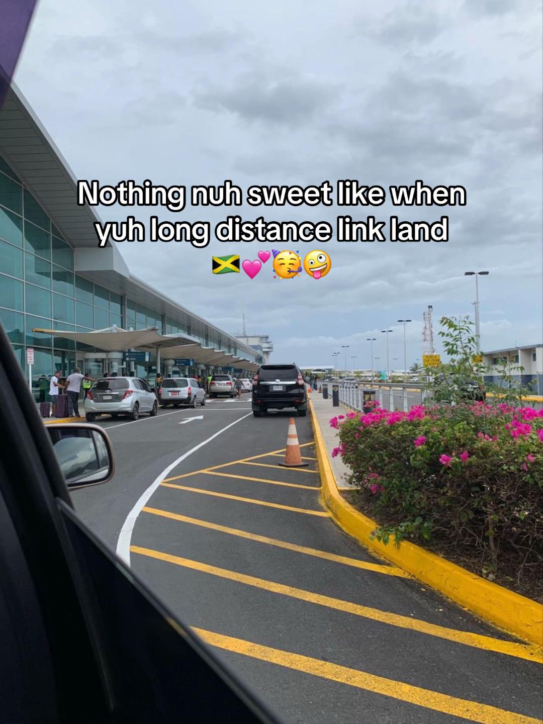 @ᑕᕼᖇIᔕᔕY👻🍭•◡̈•