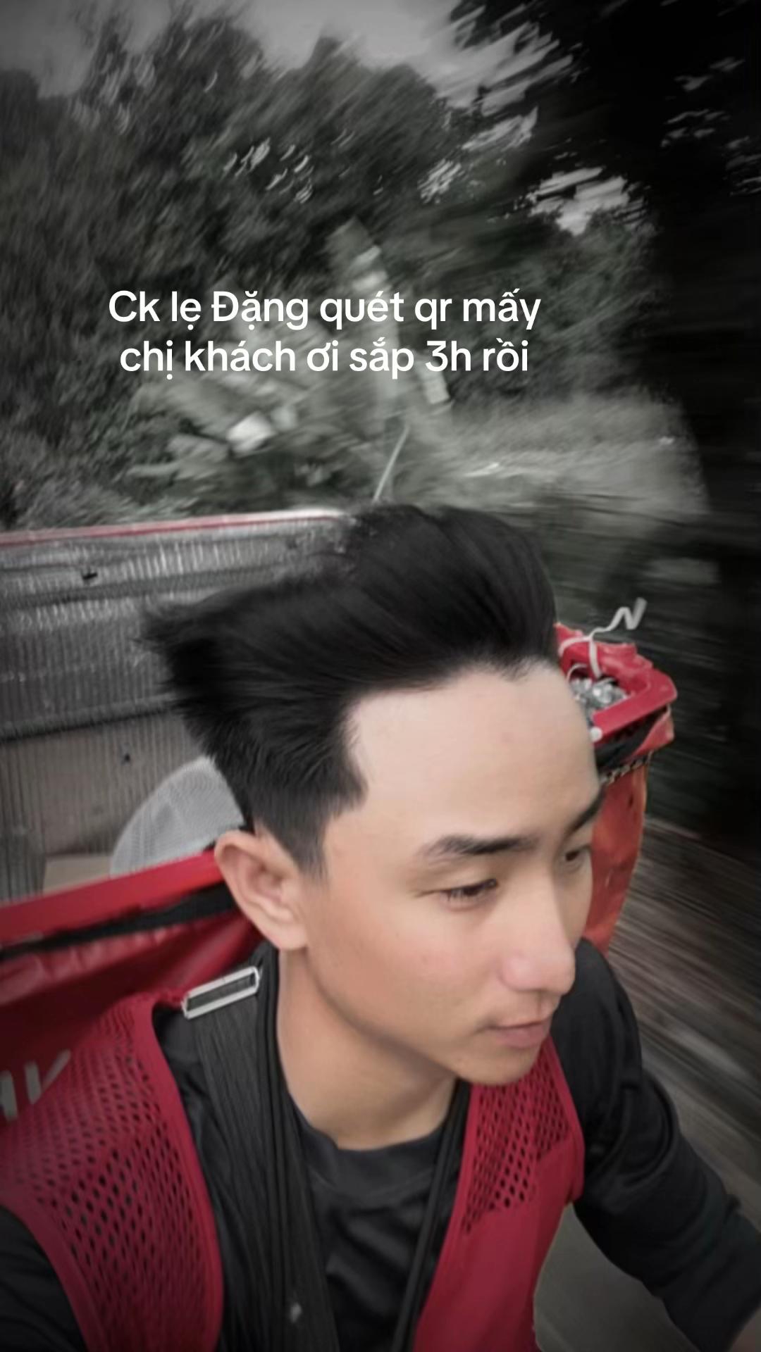 @𝐓ⓗịⓃ𝓱 shipper🥷🏻🛵