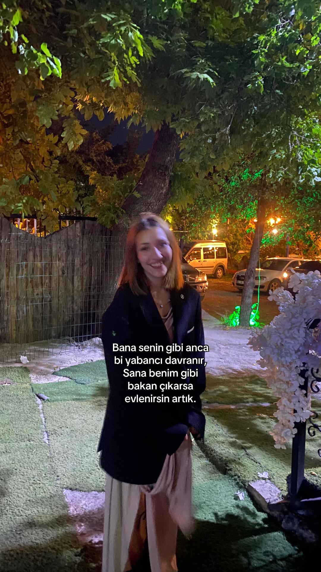 @𝐀𝐲𝐬𝐬