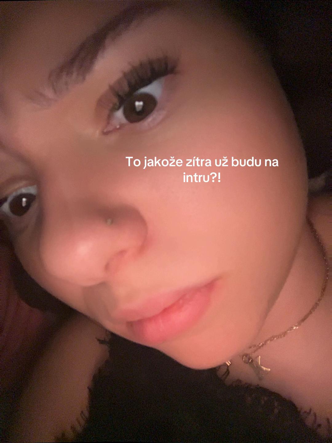 @𝐂𝐡𝐢_𝐚𝐫𝐤𝐚𝐚🌸🤍