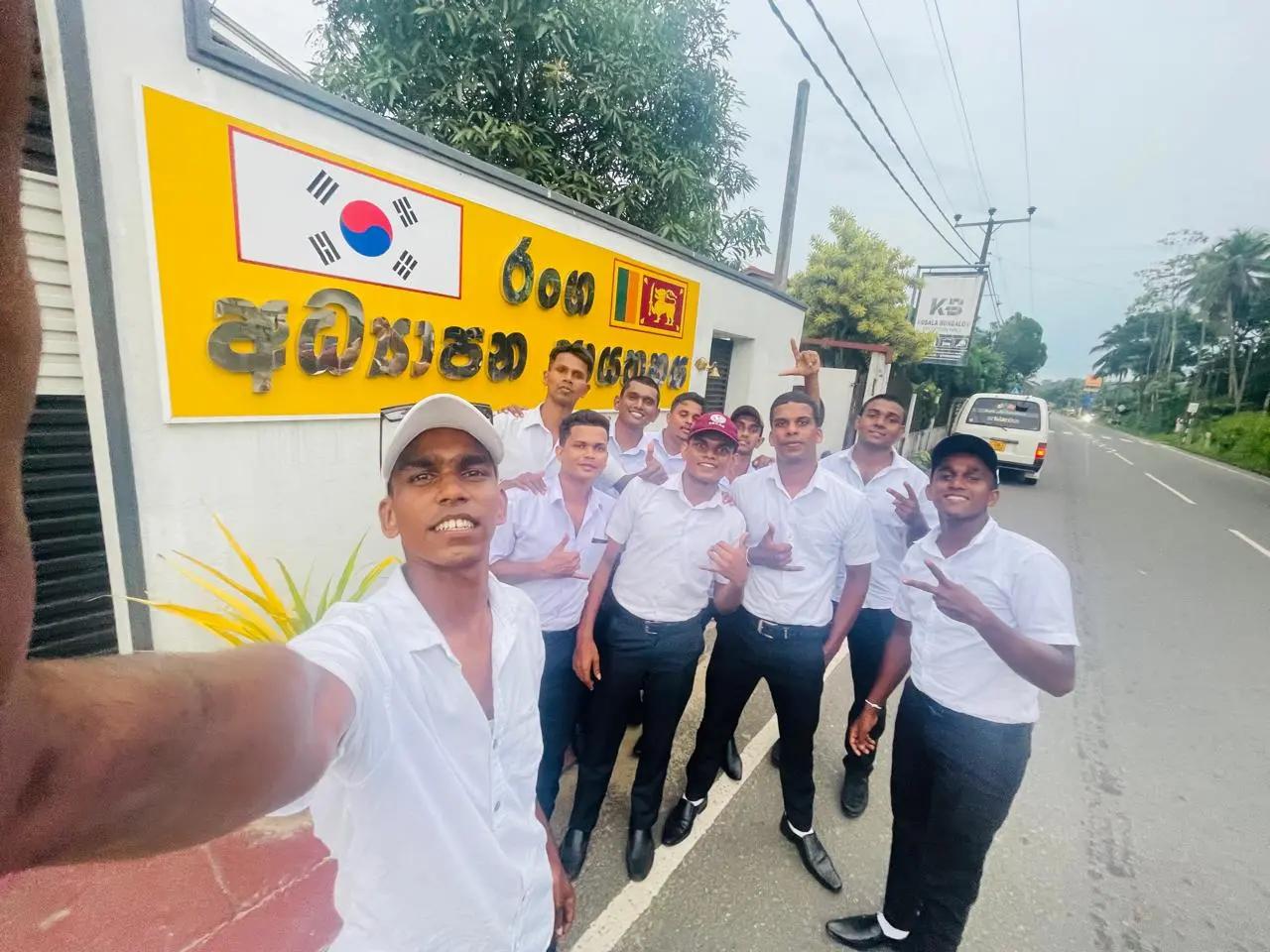 @Chariyy 🇰🇷