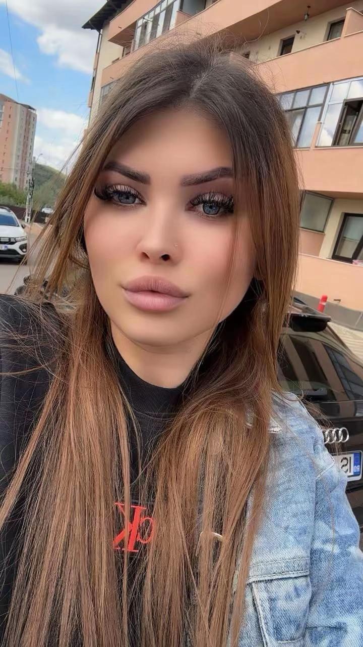 @Bibi11