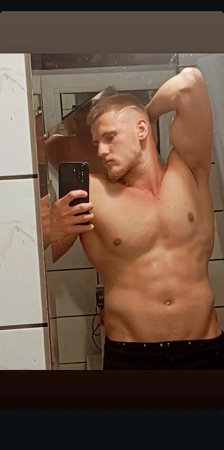 @Panicc