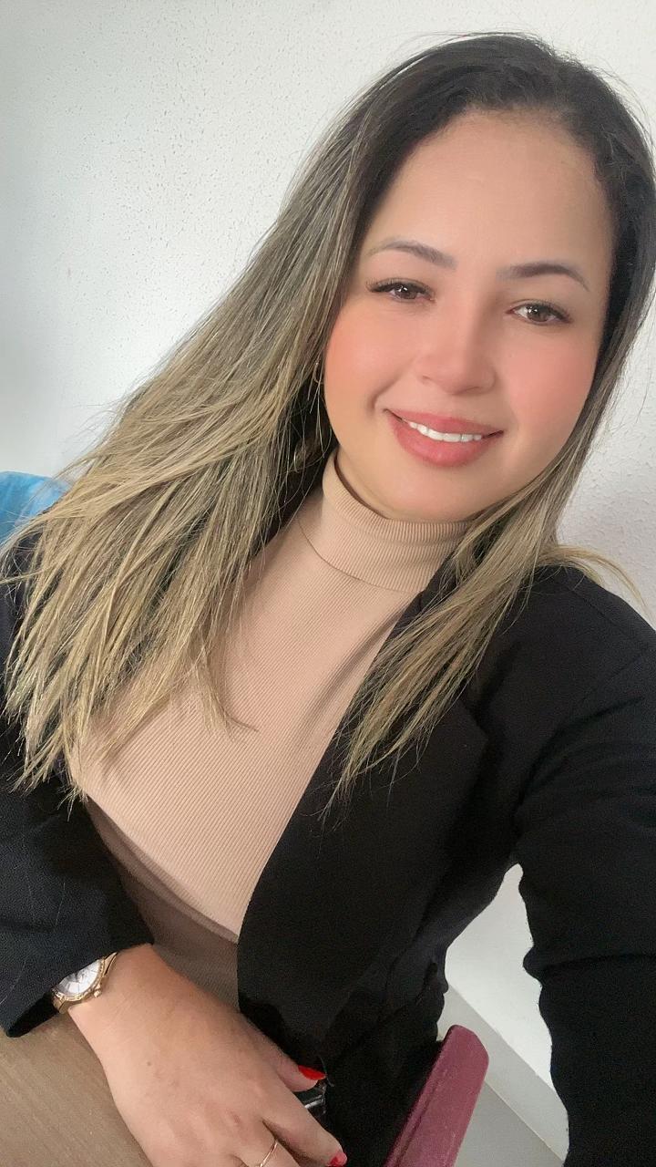 @Déinha😊