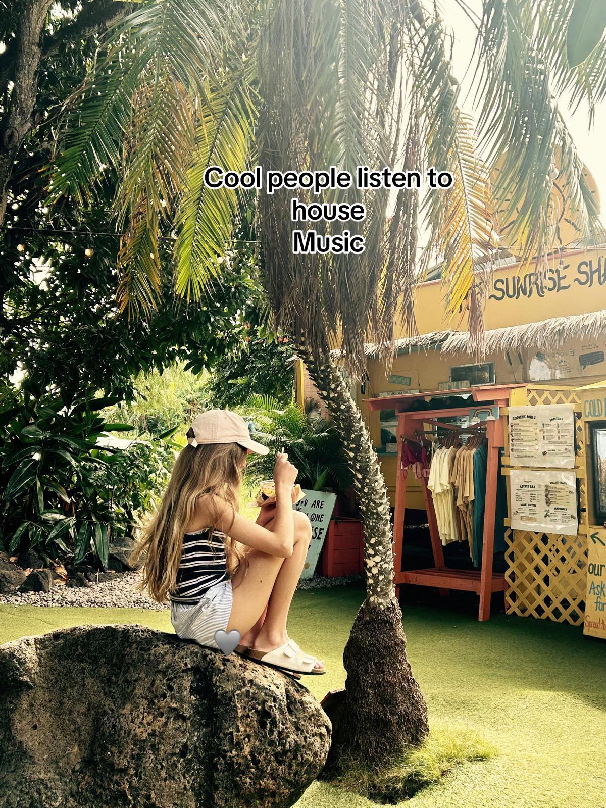 @Ellaspammmm🦄