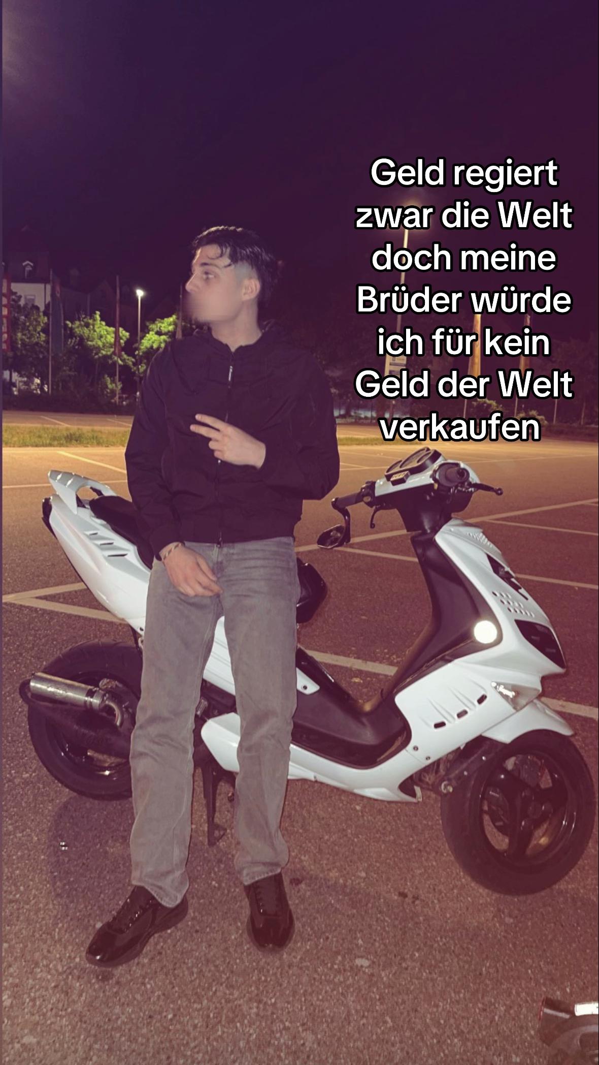 @๐๐๐๐จ๐๐