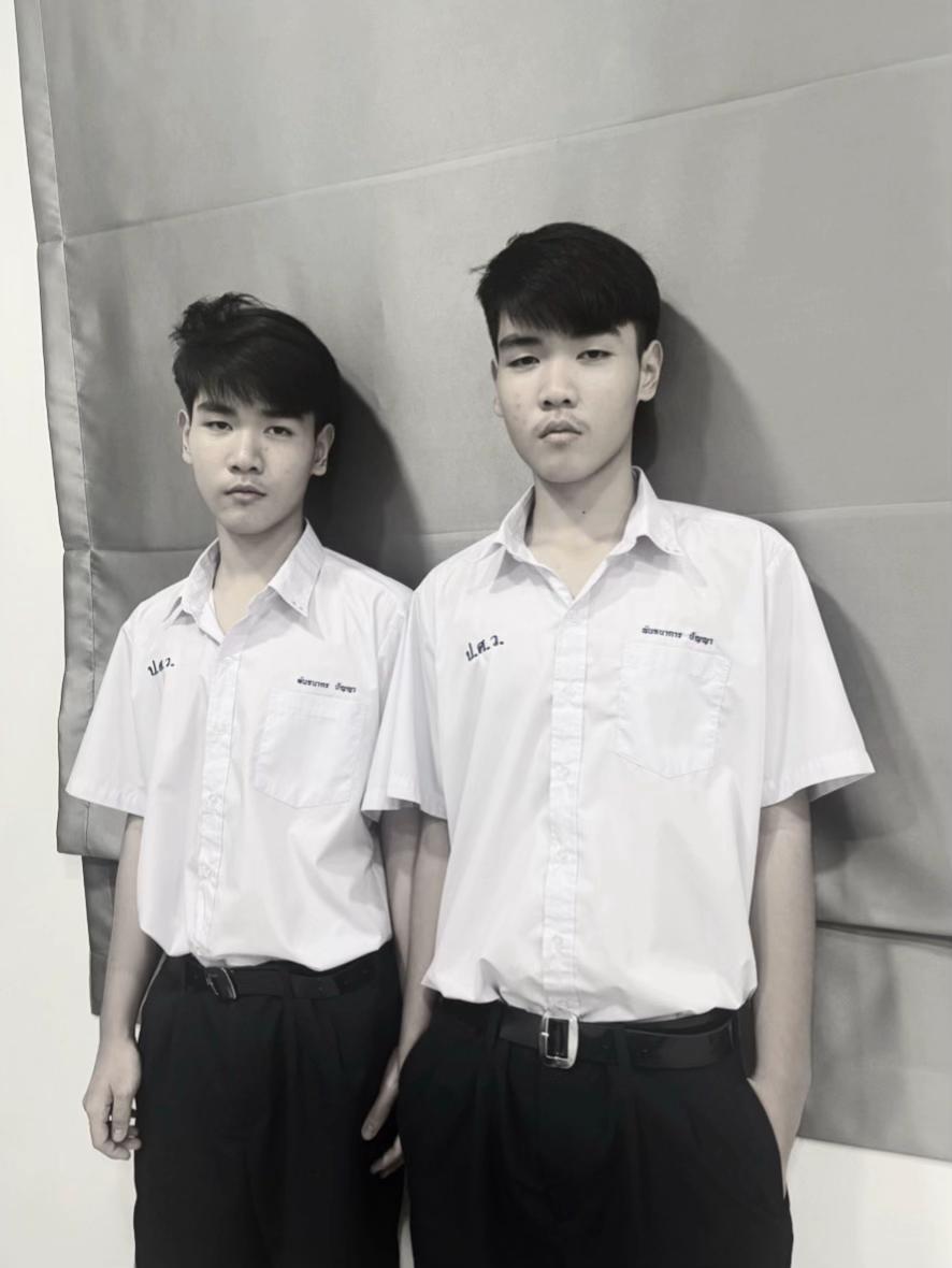 @แฝดสองสยองขวัญ