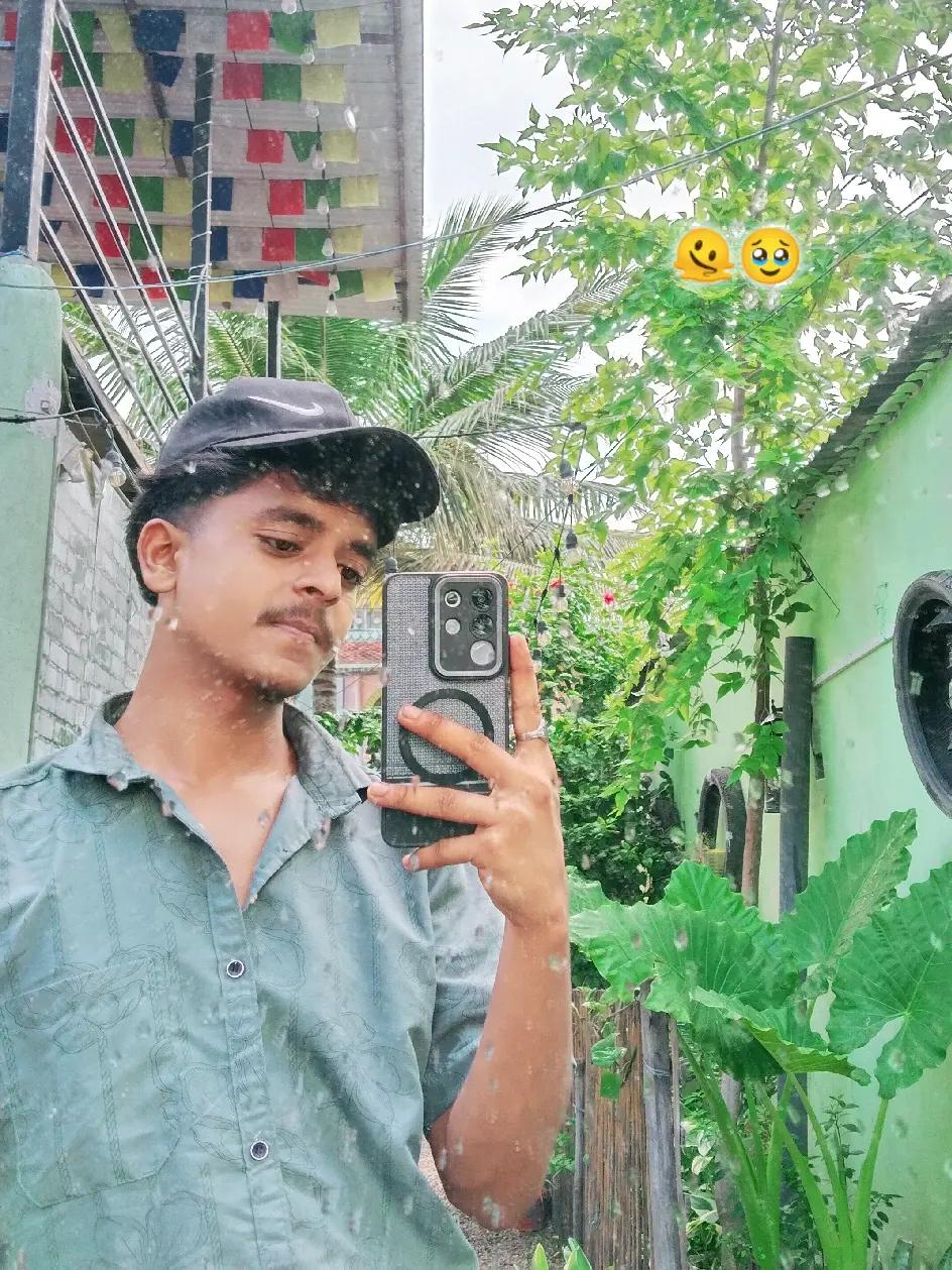 @@𝕊𝕙𝕚𝕧𝕧𝕧_𝕩😎⚡❤️🩹