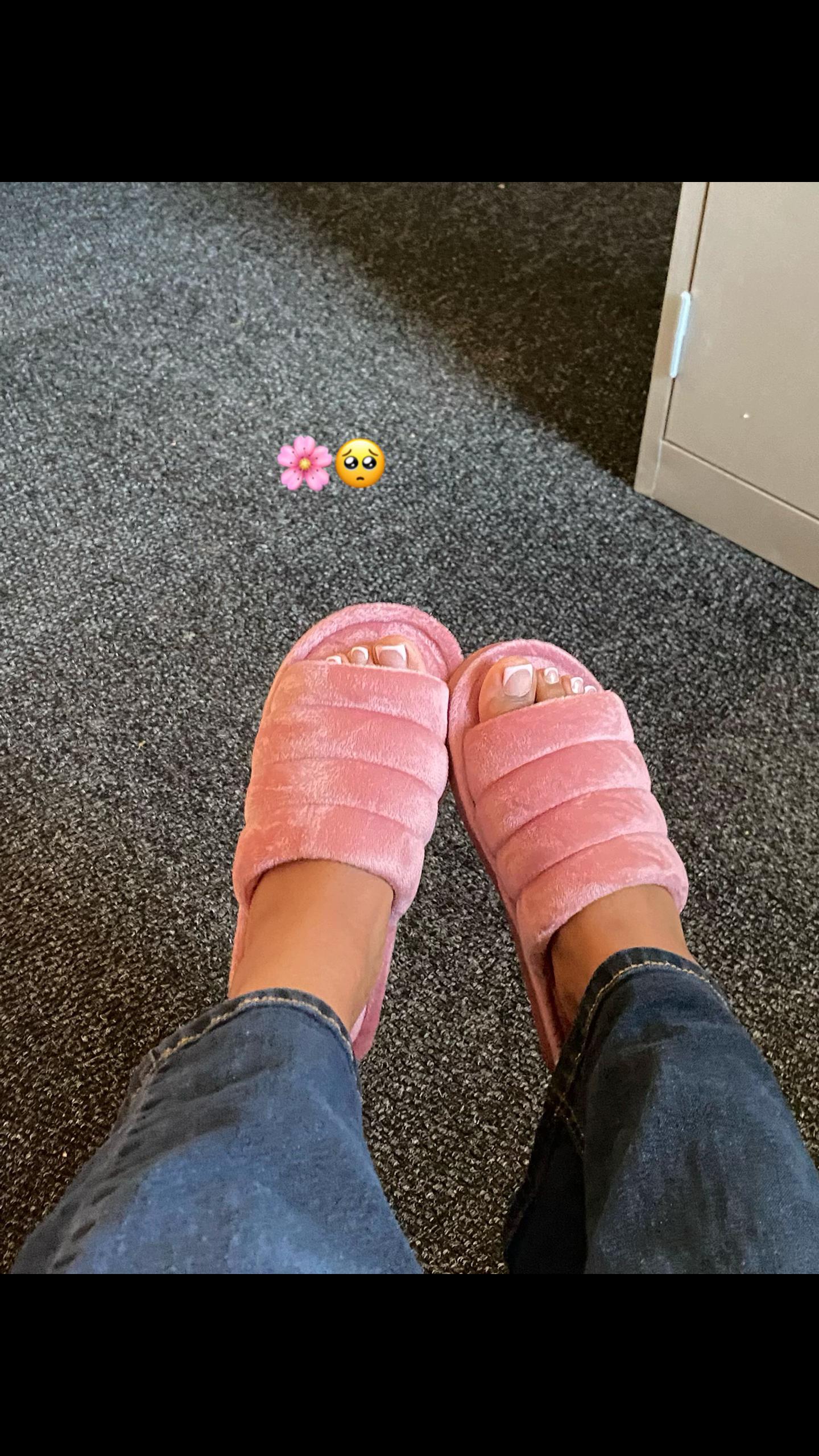 @Iviwe vee🎀