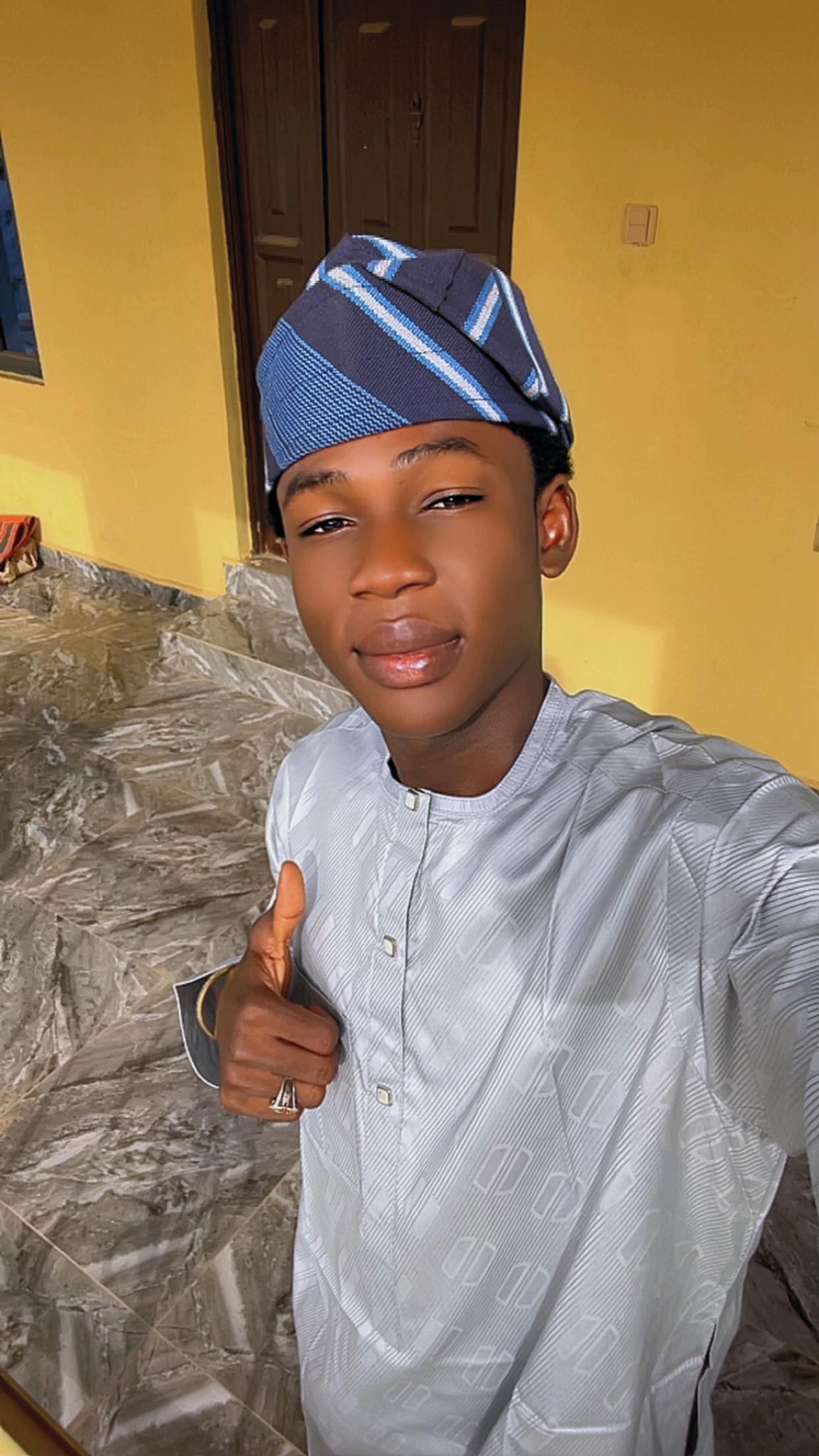 @REAL HAMSON🕺😇