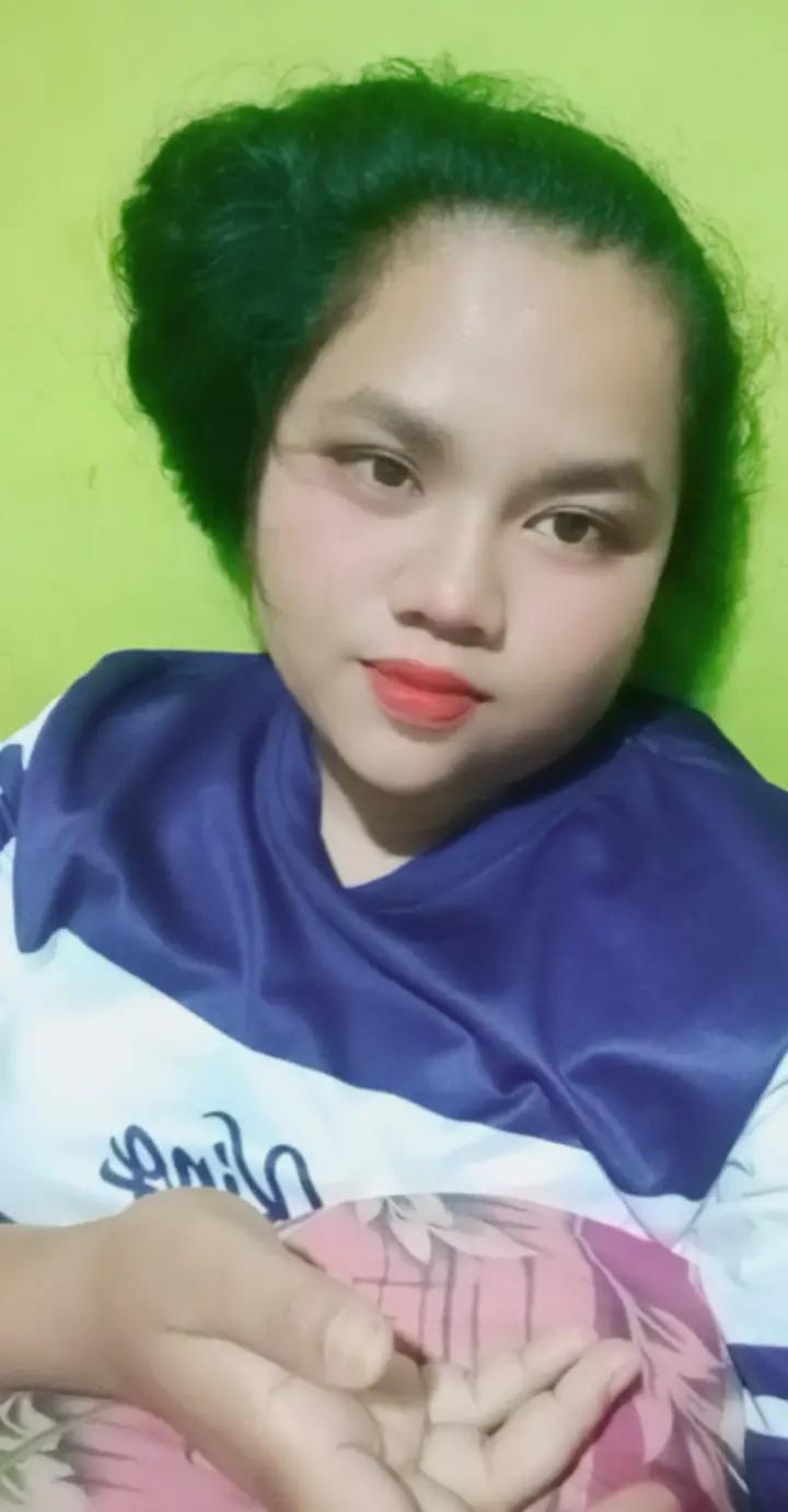 @Putry gemoy"😊