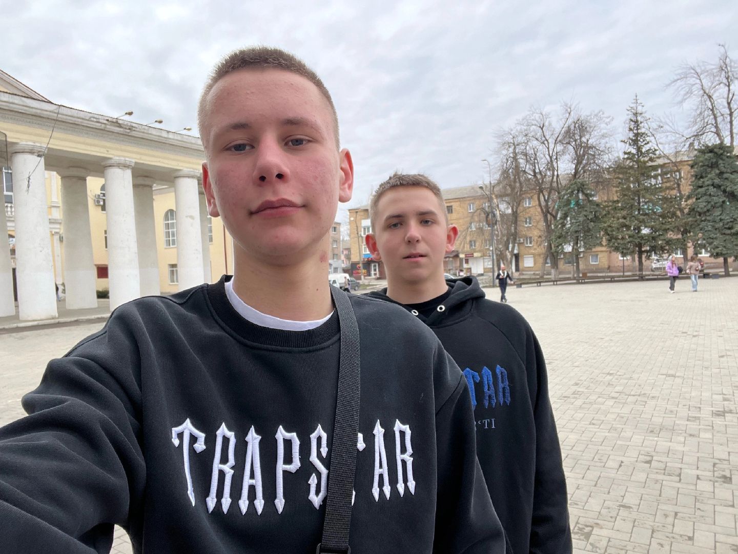 @Мотя😜