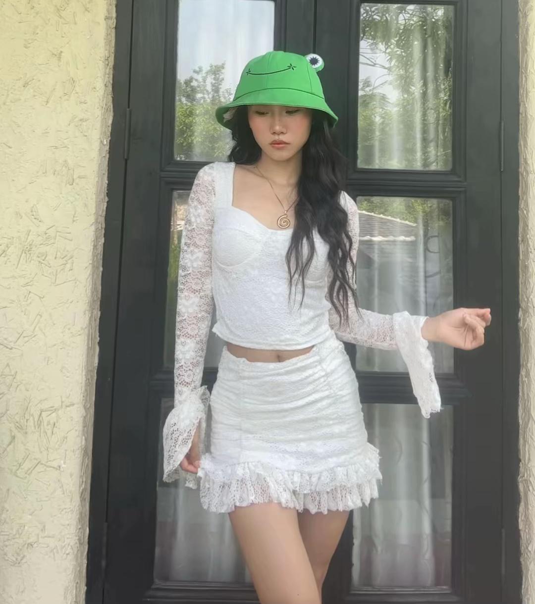 @Sis