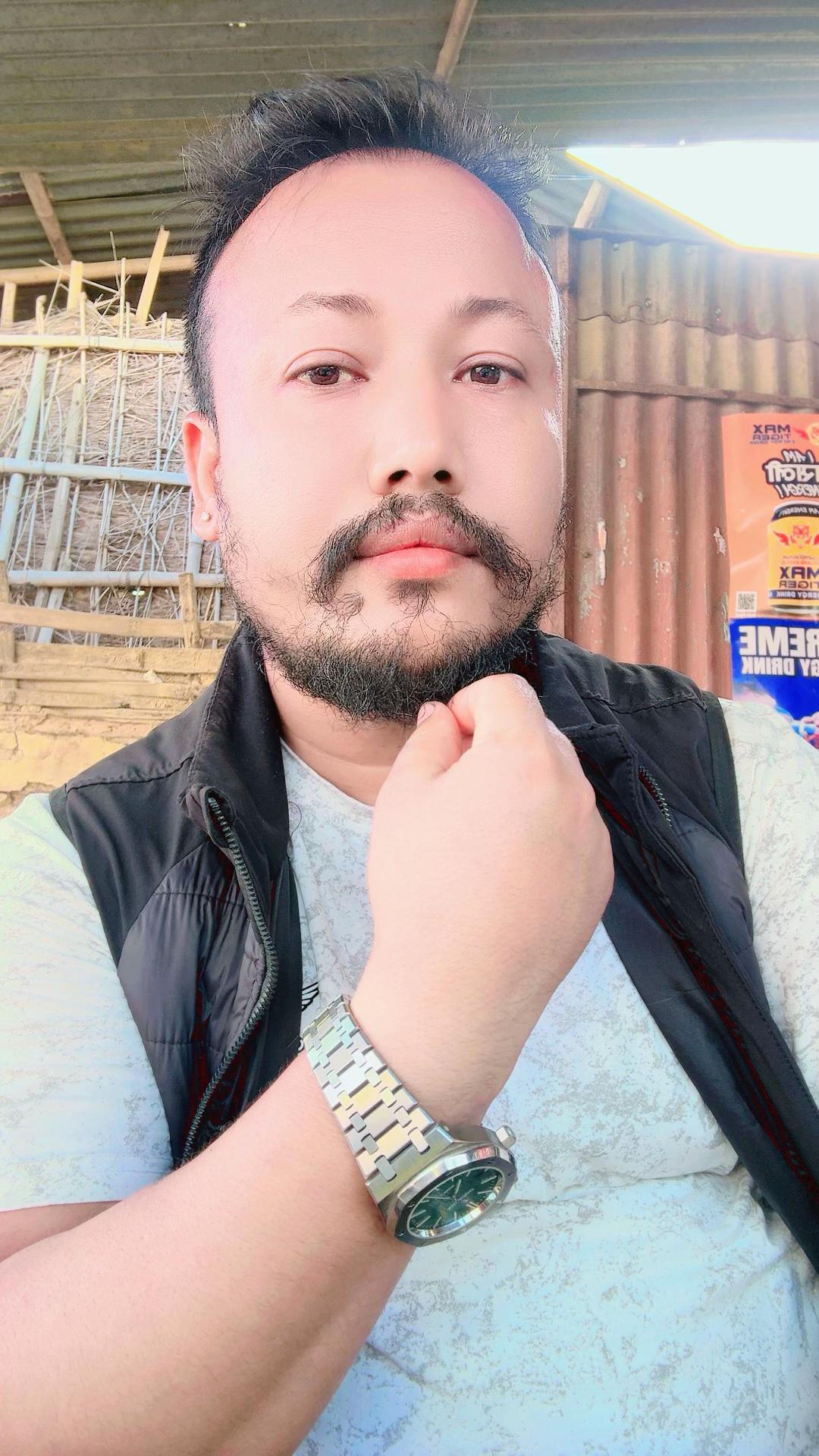 @👑👑RajeshKarkiofficial 👑 👑