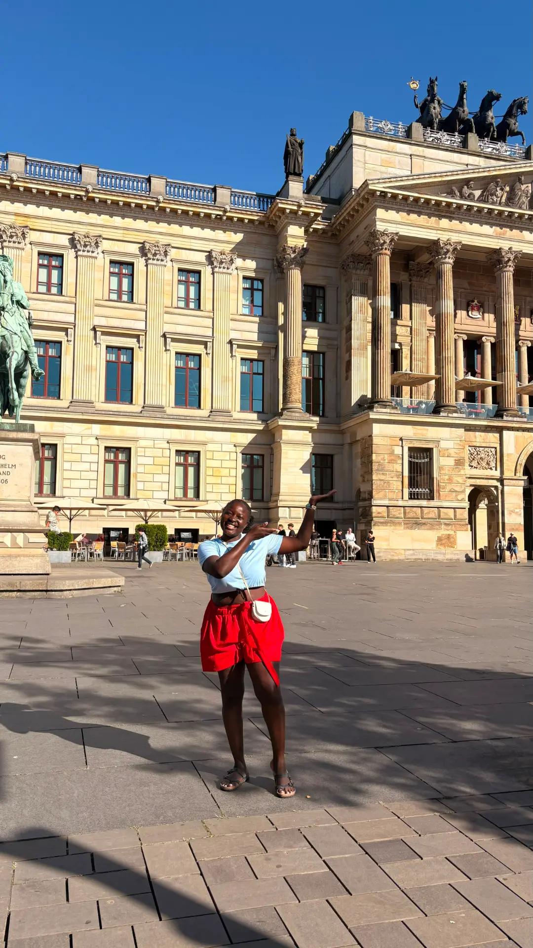 @Shaniee🇺🇬🇩🇪