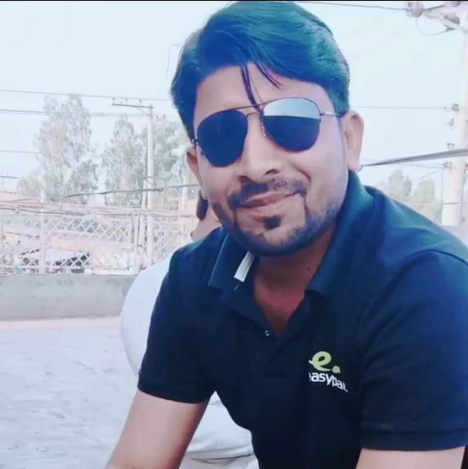 @RANA KAMRAN 라나 감란