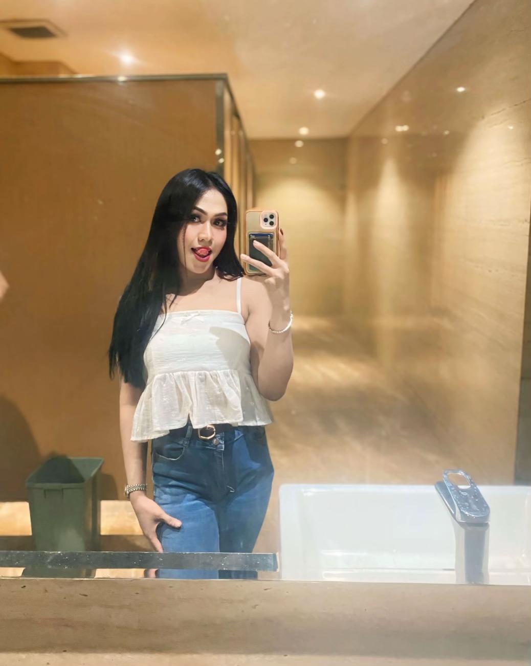 @Sabrina