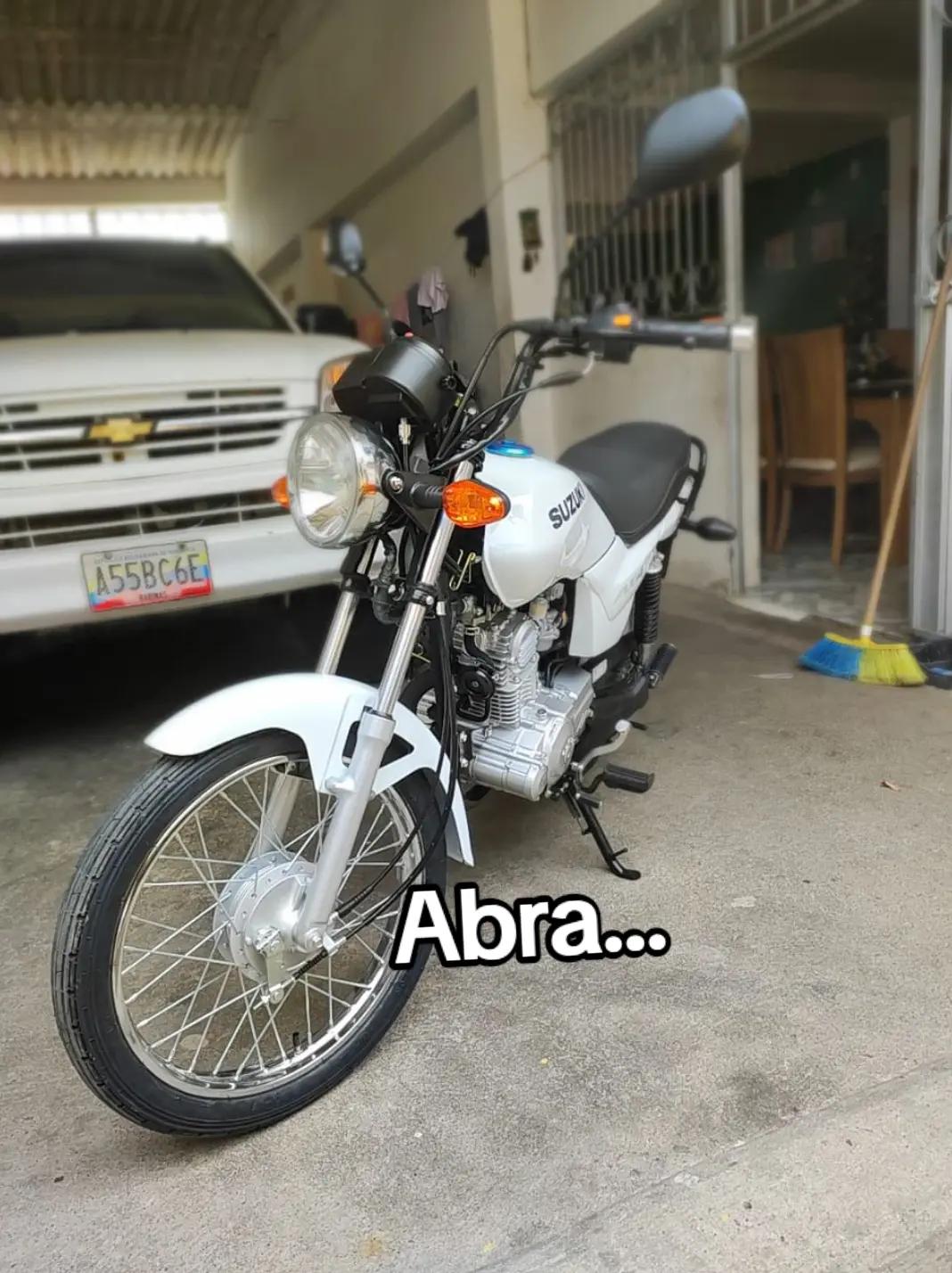 @𝕰𝕷 𝕷𝕺𝕶𝕺