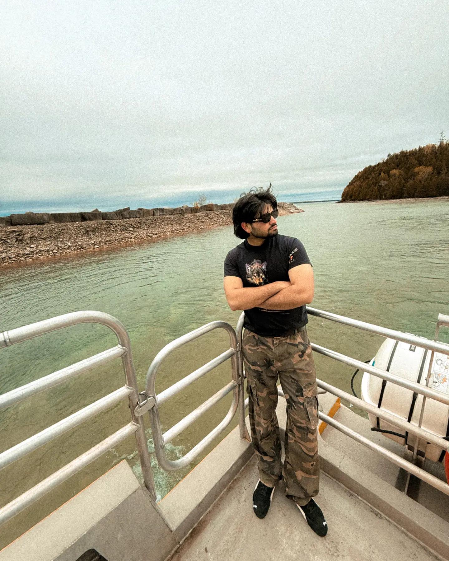 @Vivek 🇨🇦