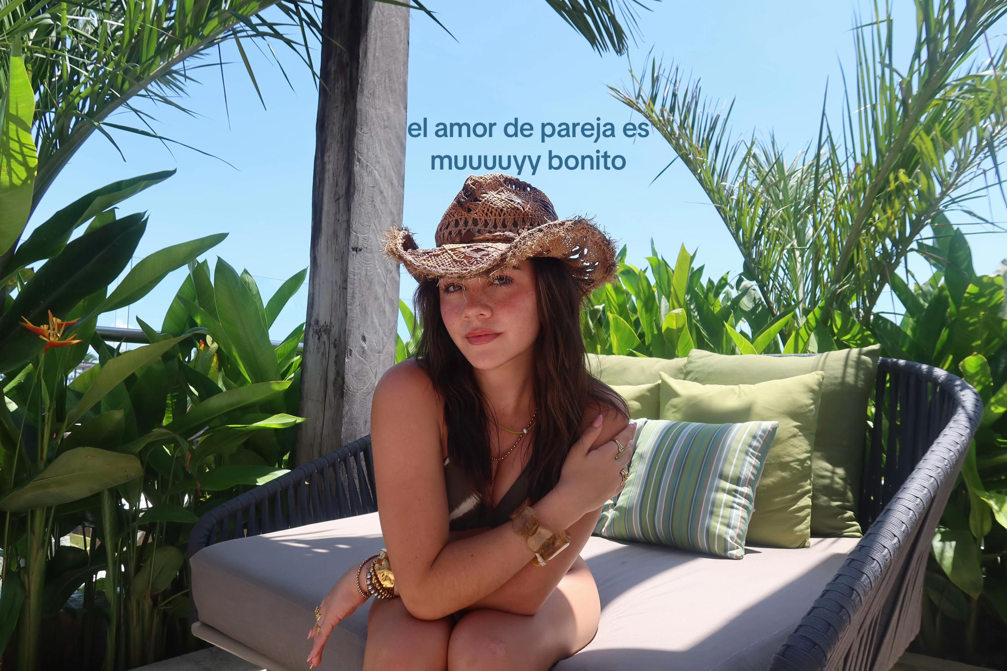 @alexamb