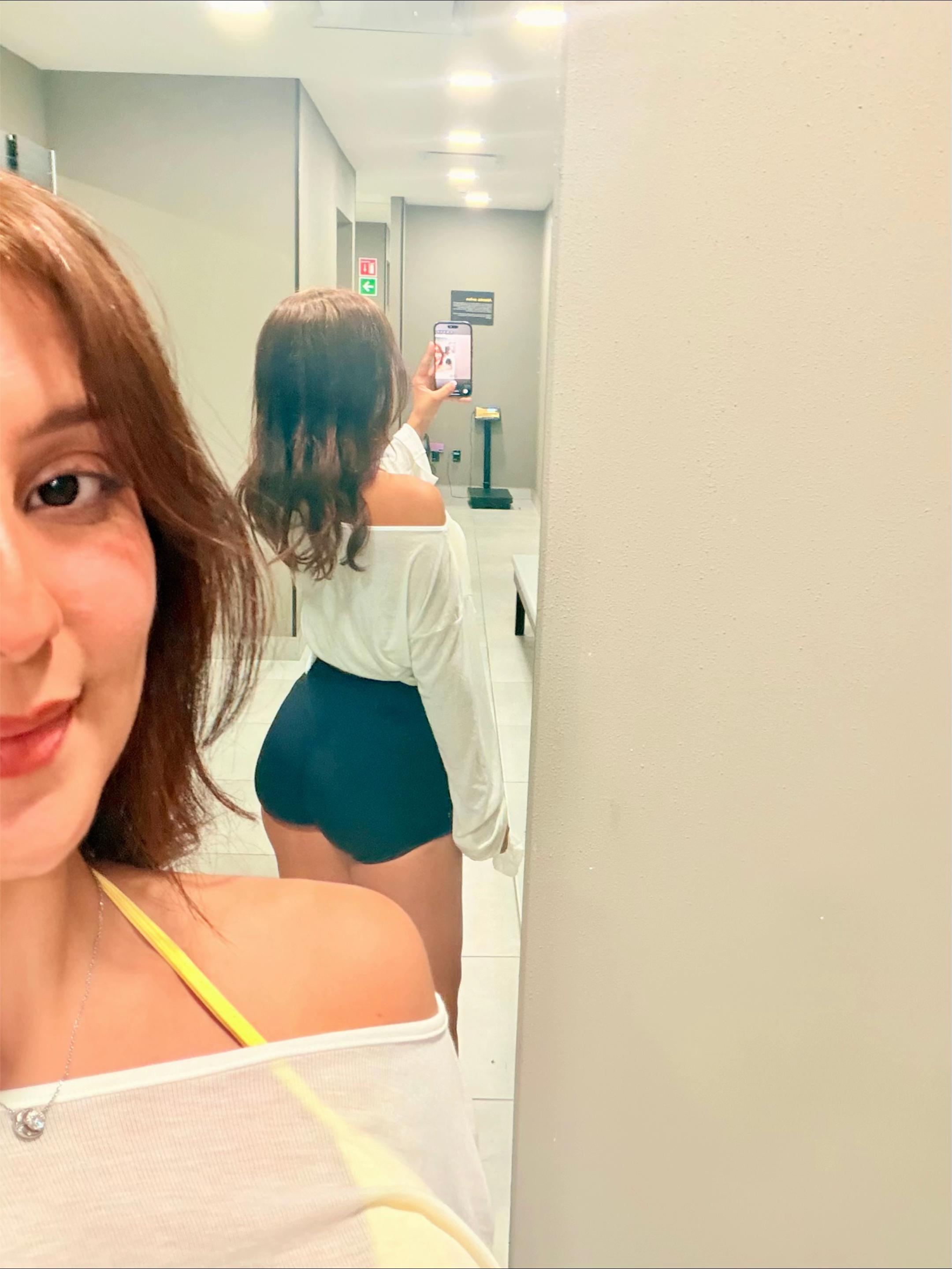 @Viviana