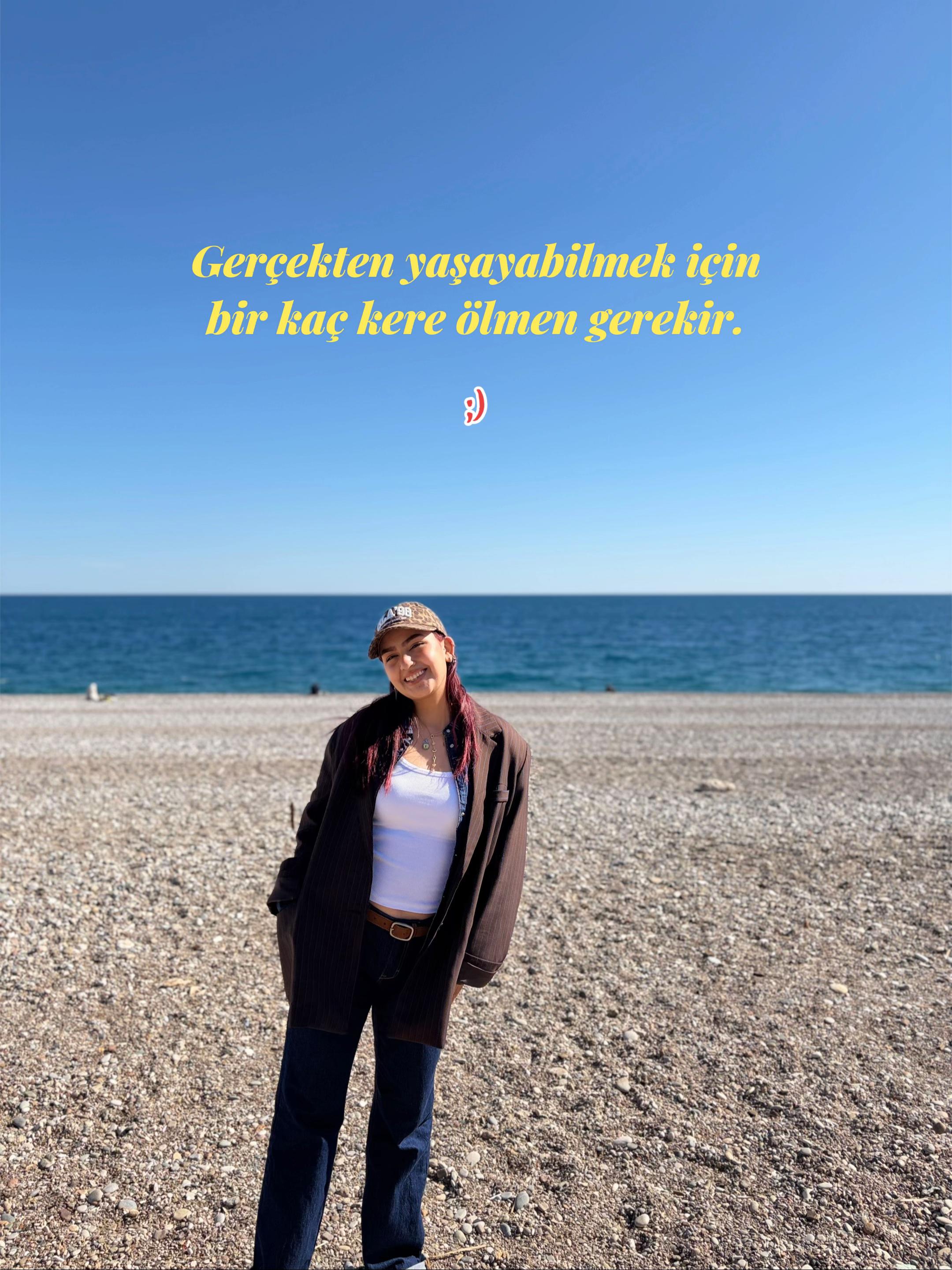 @Nazlı Yıldız