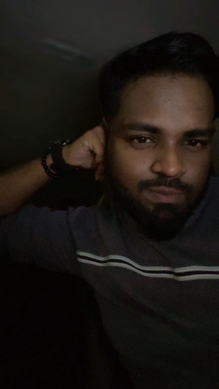 @Tnesh&hearts;️😎