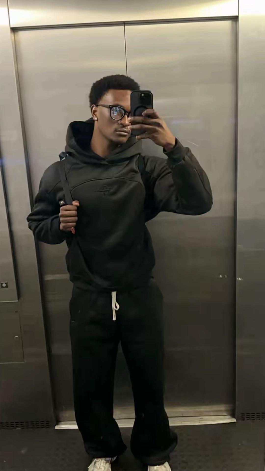 @Luv.Twin