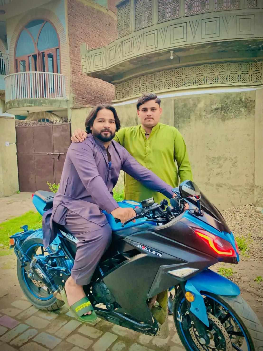 @Lala Zubair