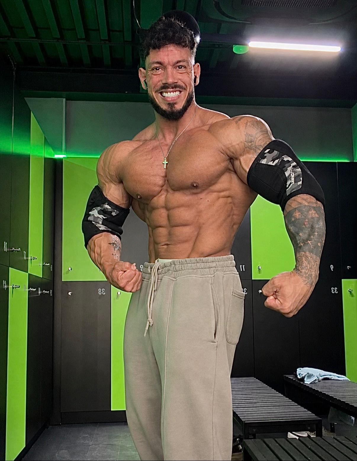 @Georgearvat_