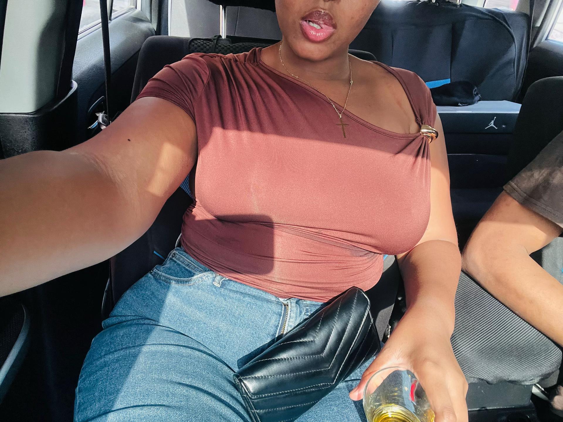 @👅Shaïna🫧🌸