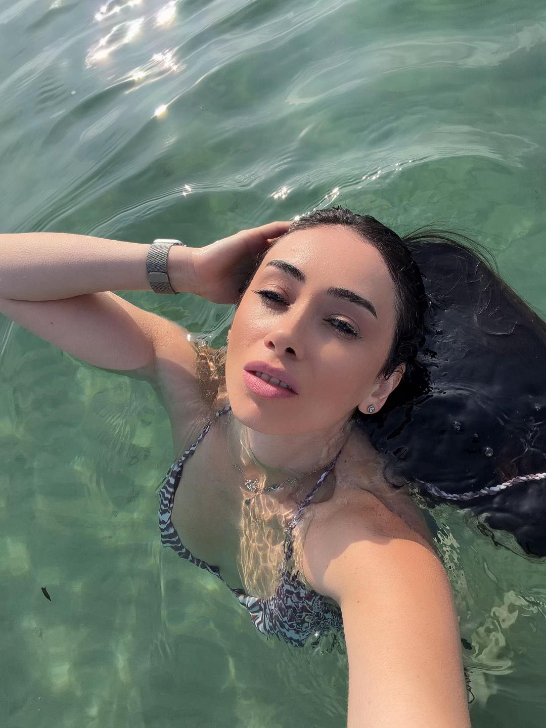 @Shakhana_25