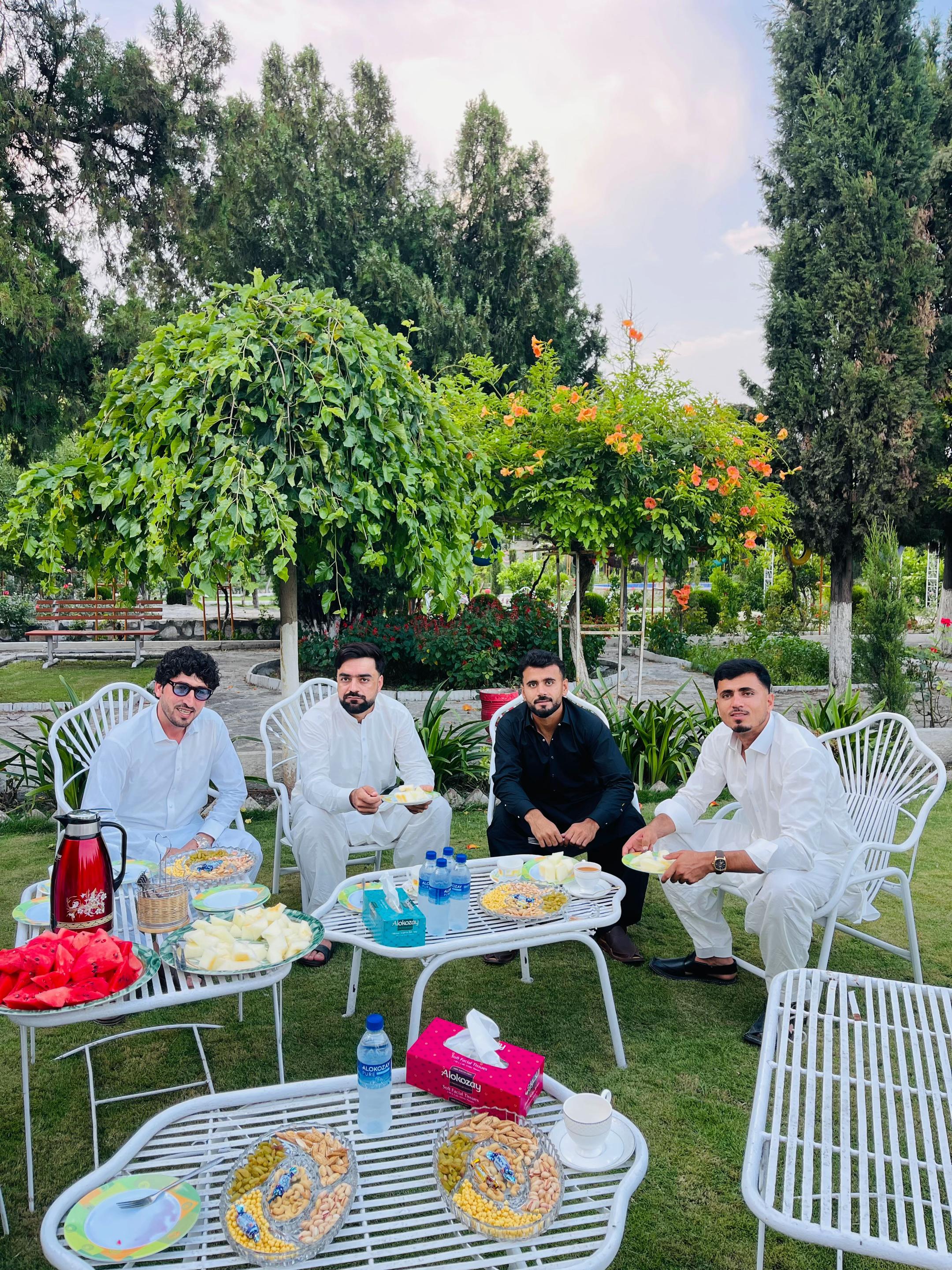 @Zahir Khan5326