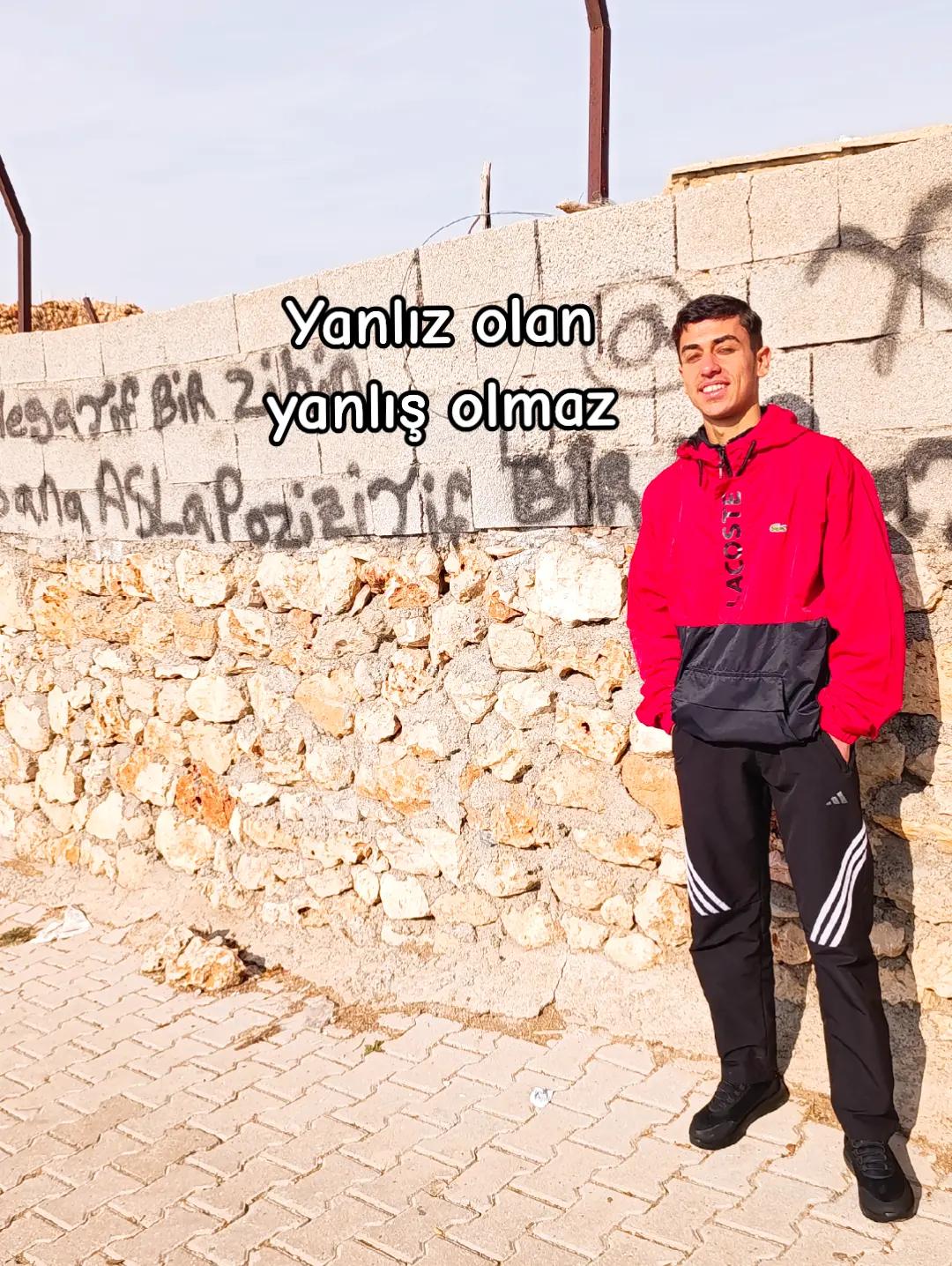 @🦅