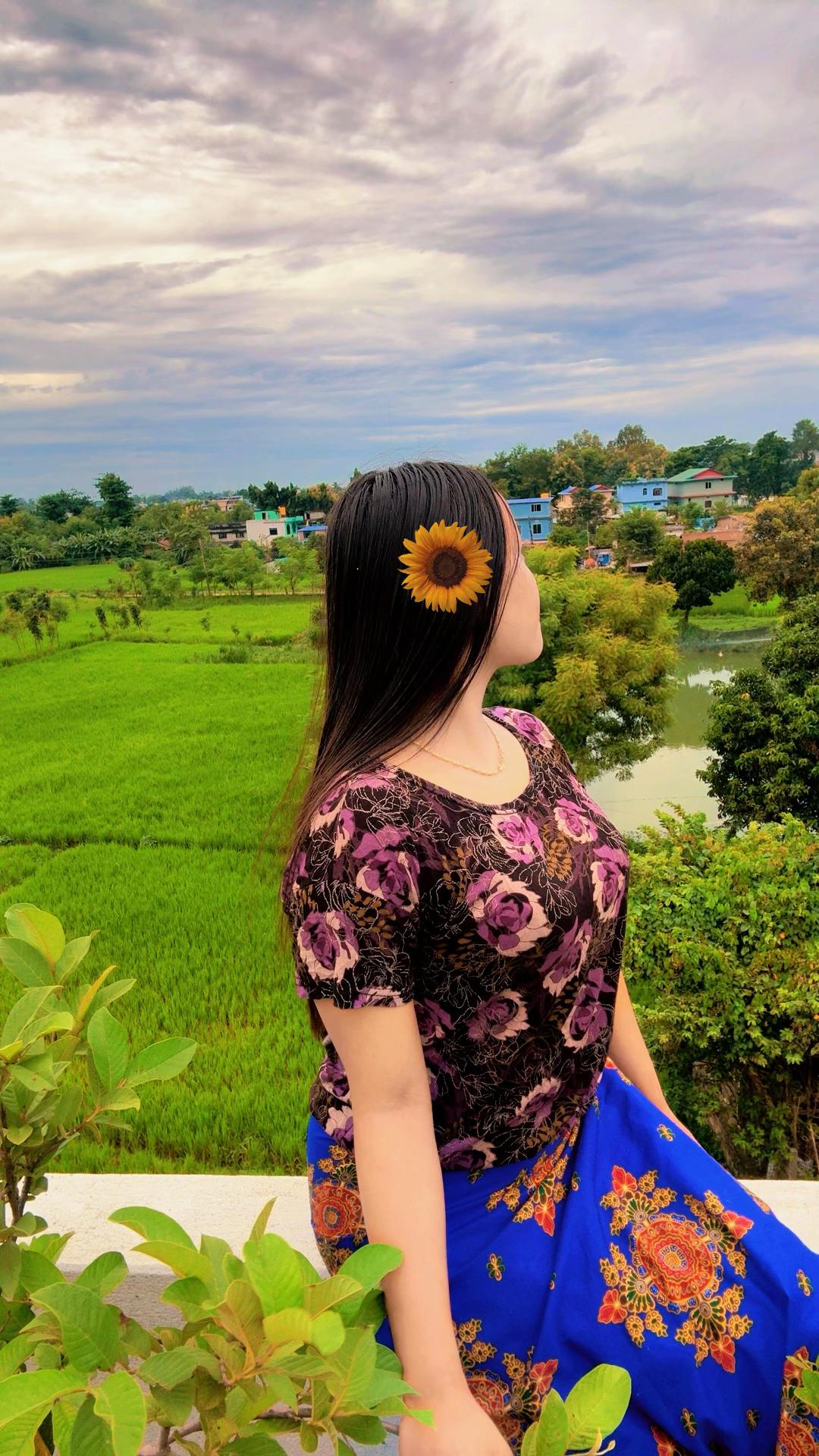 @Roshni limbu💎