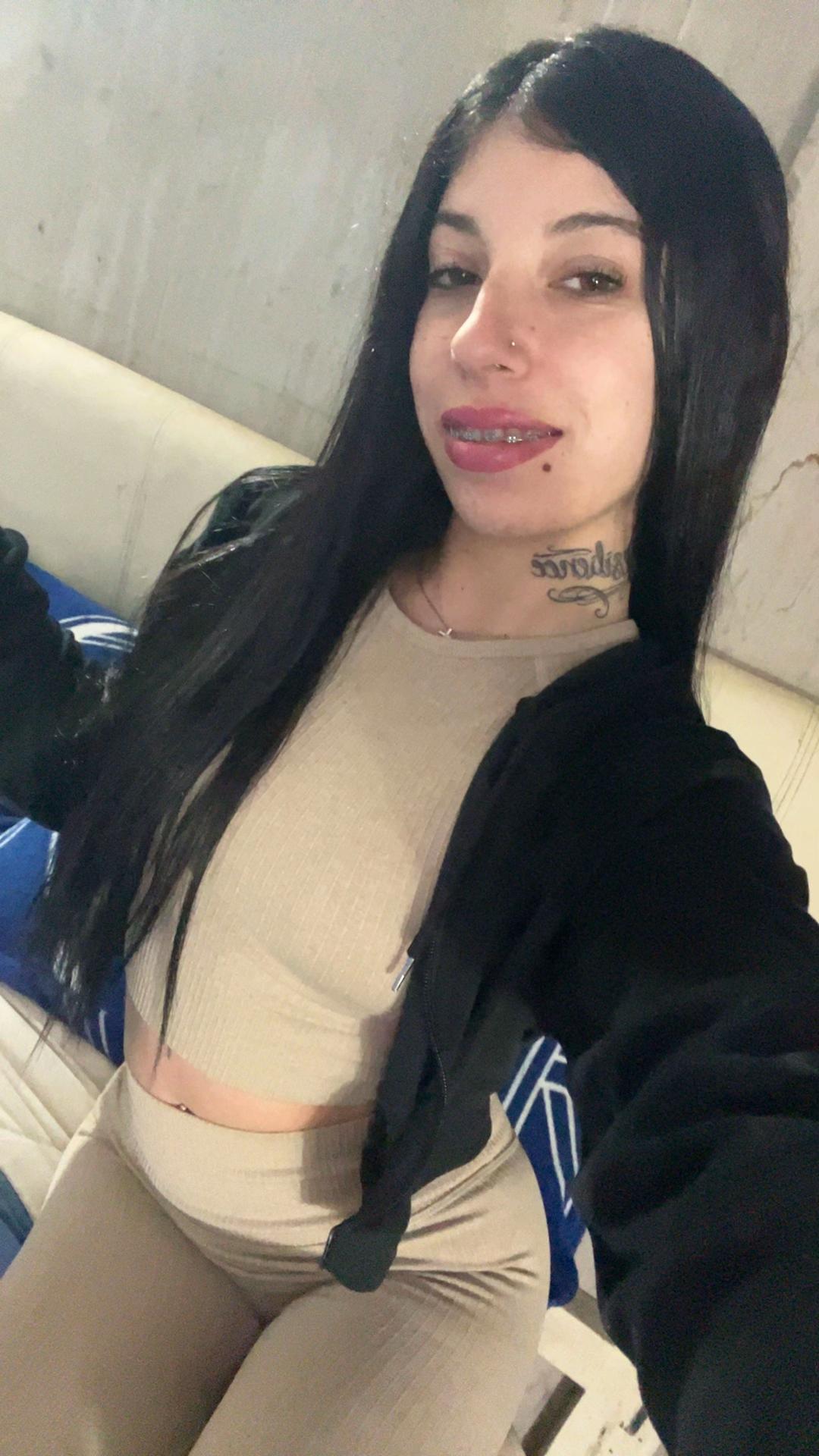 @Abril Martínez✝️📿