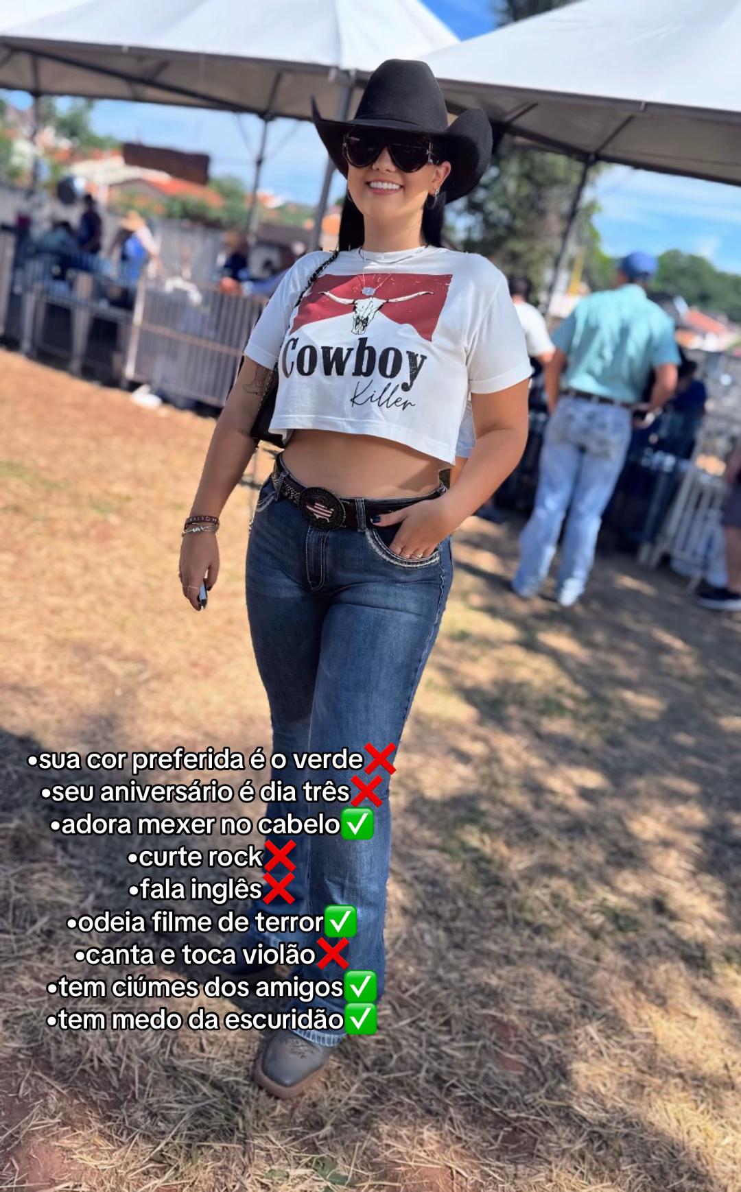 @Emillypeerez