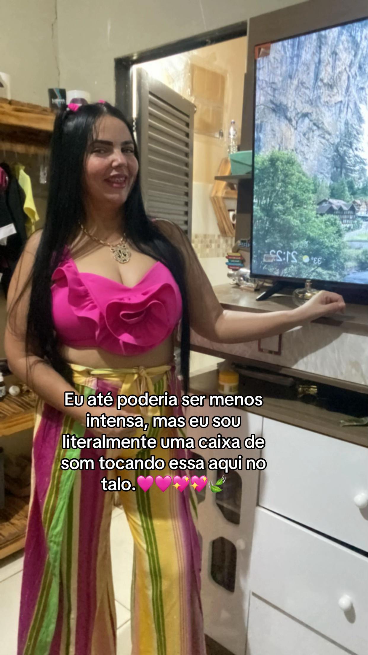 @Elisa Rocha555