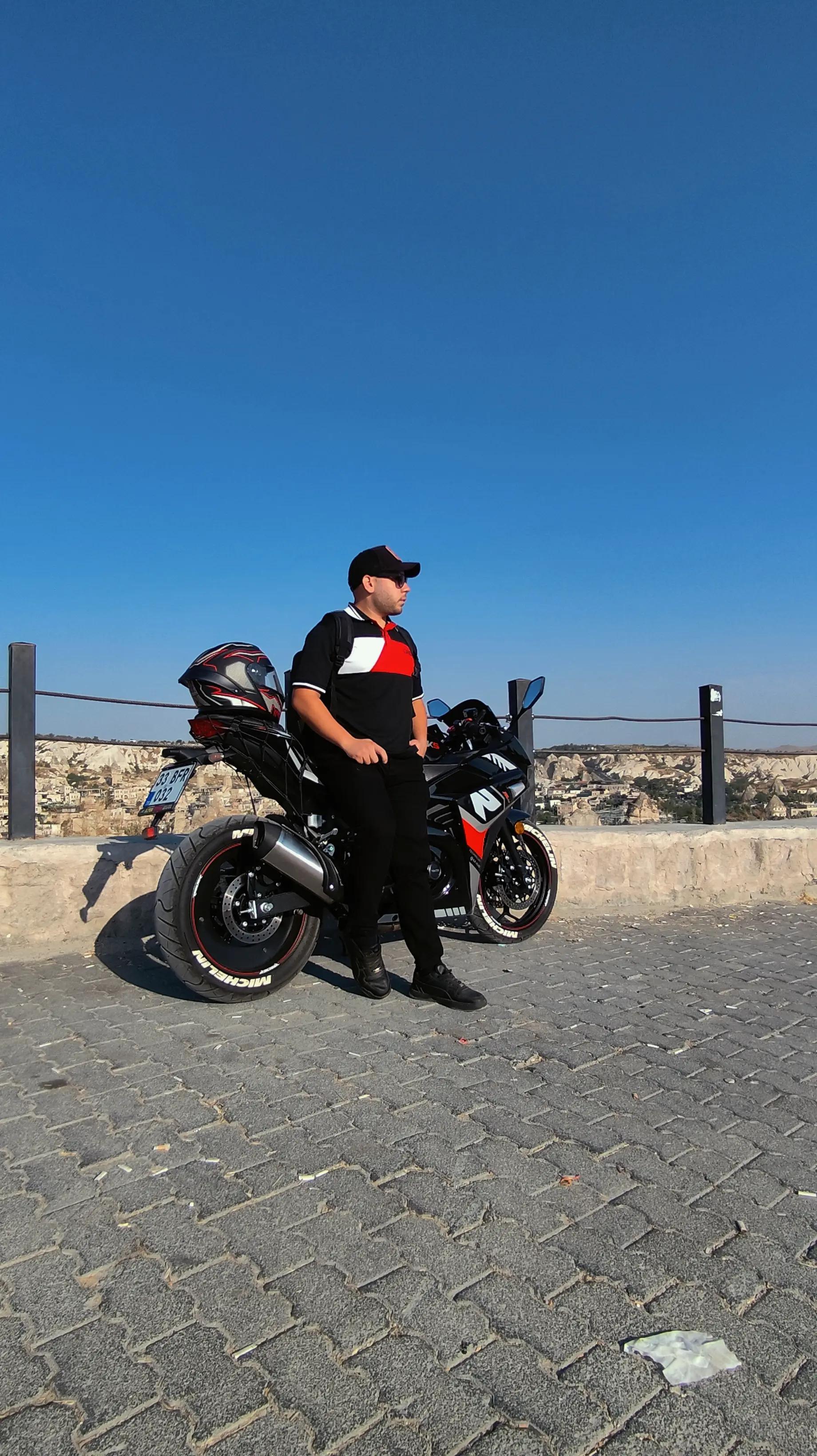 @Hakan Hoลgören