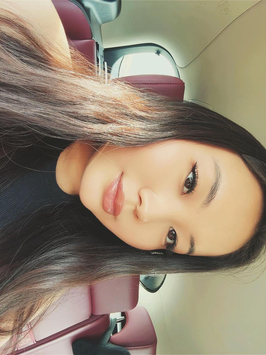 @aknurkaa