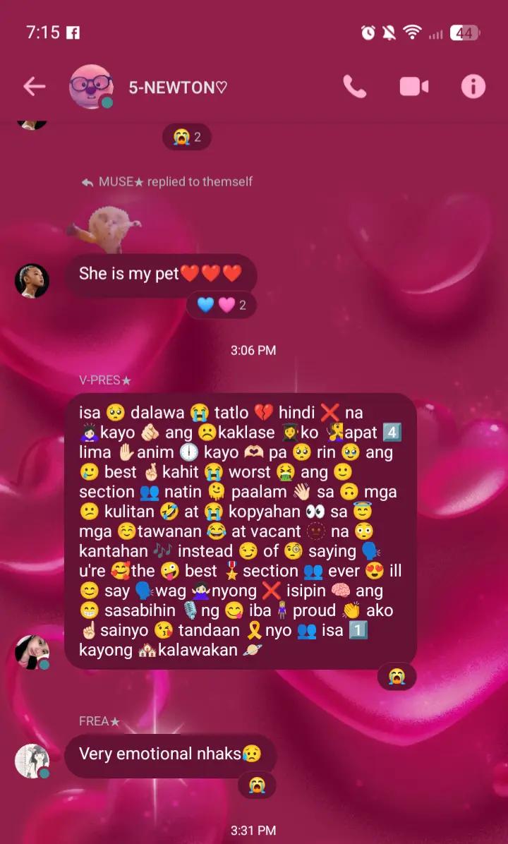 @>.<