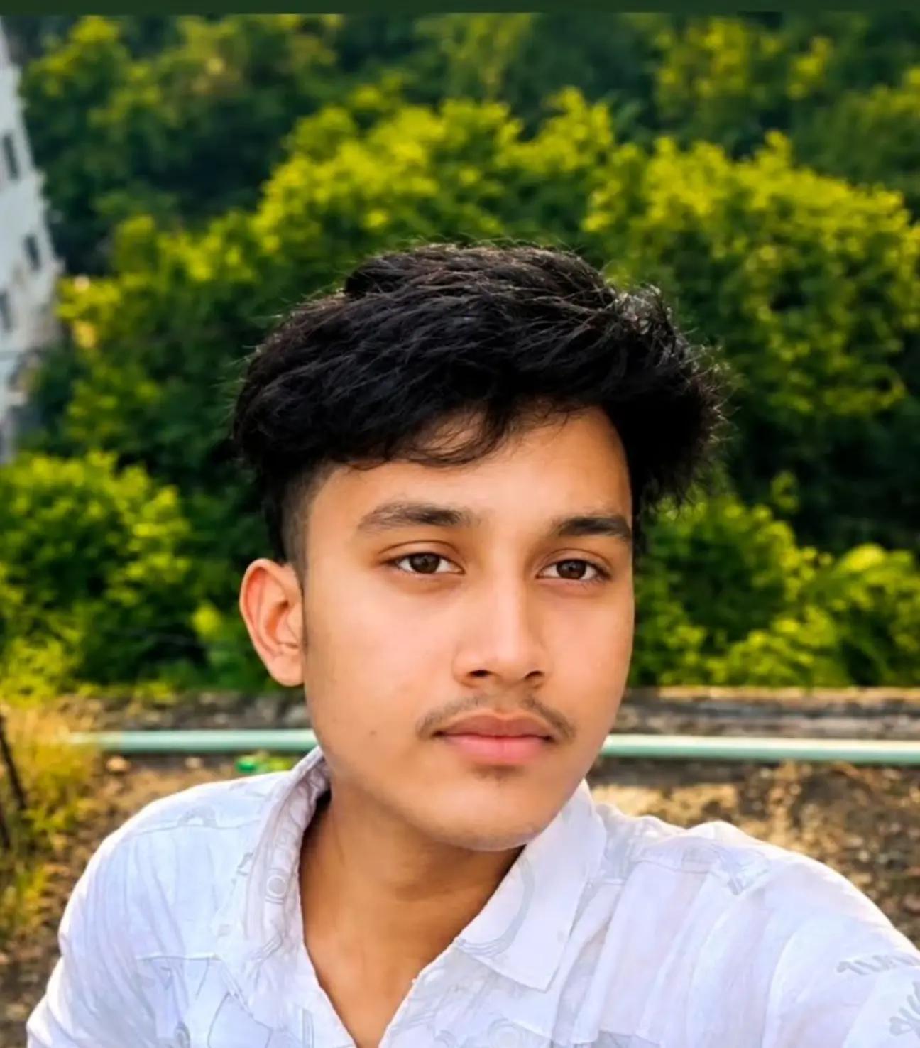@𝐒𝐦𝐚𝐫𝐭 𝐇𝐮𝐣𝐮𝐫