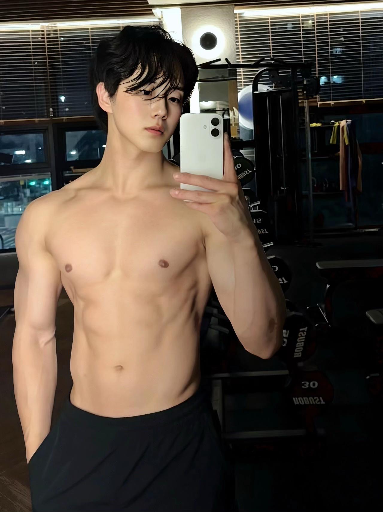 @chan_bro11