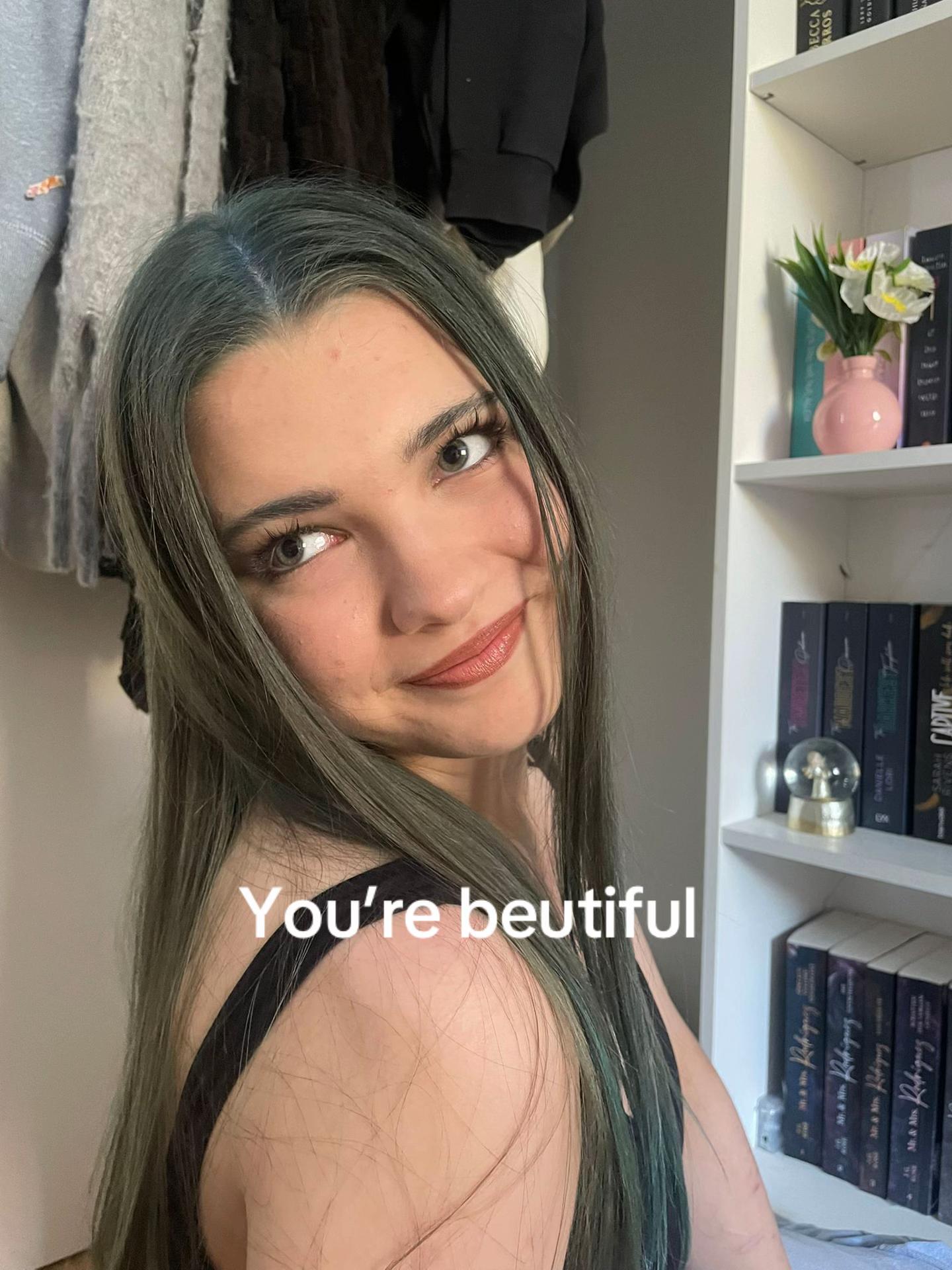 @Cely
