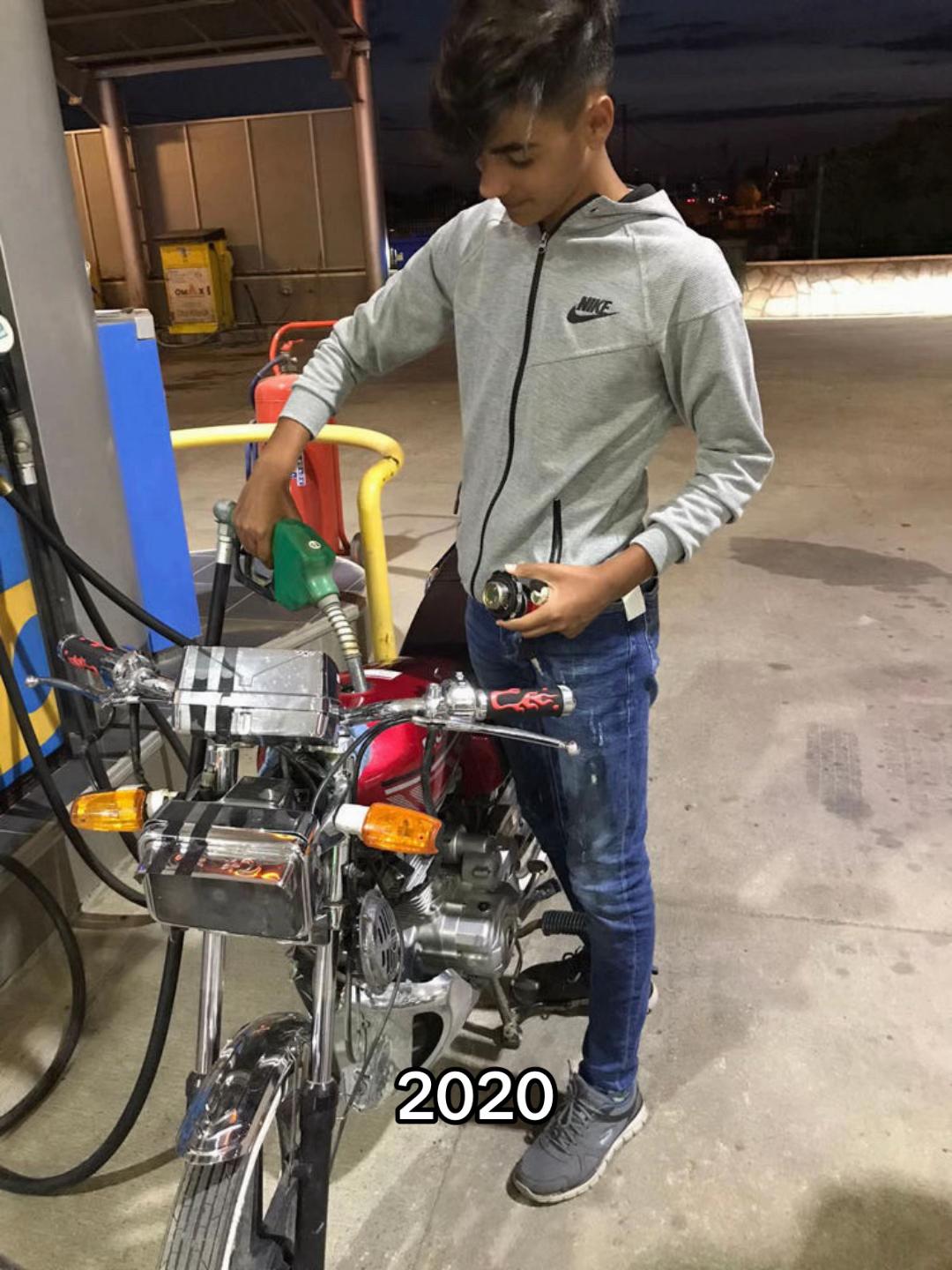 @B.D