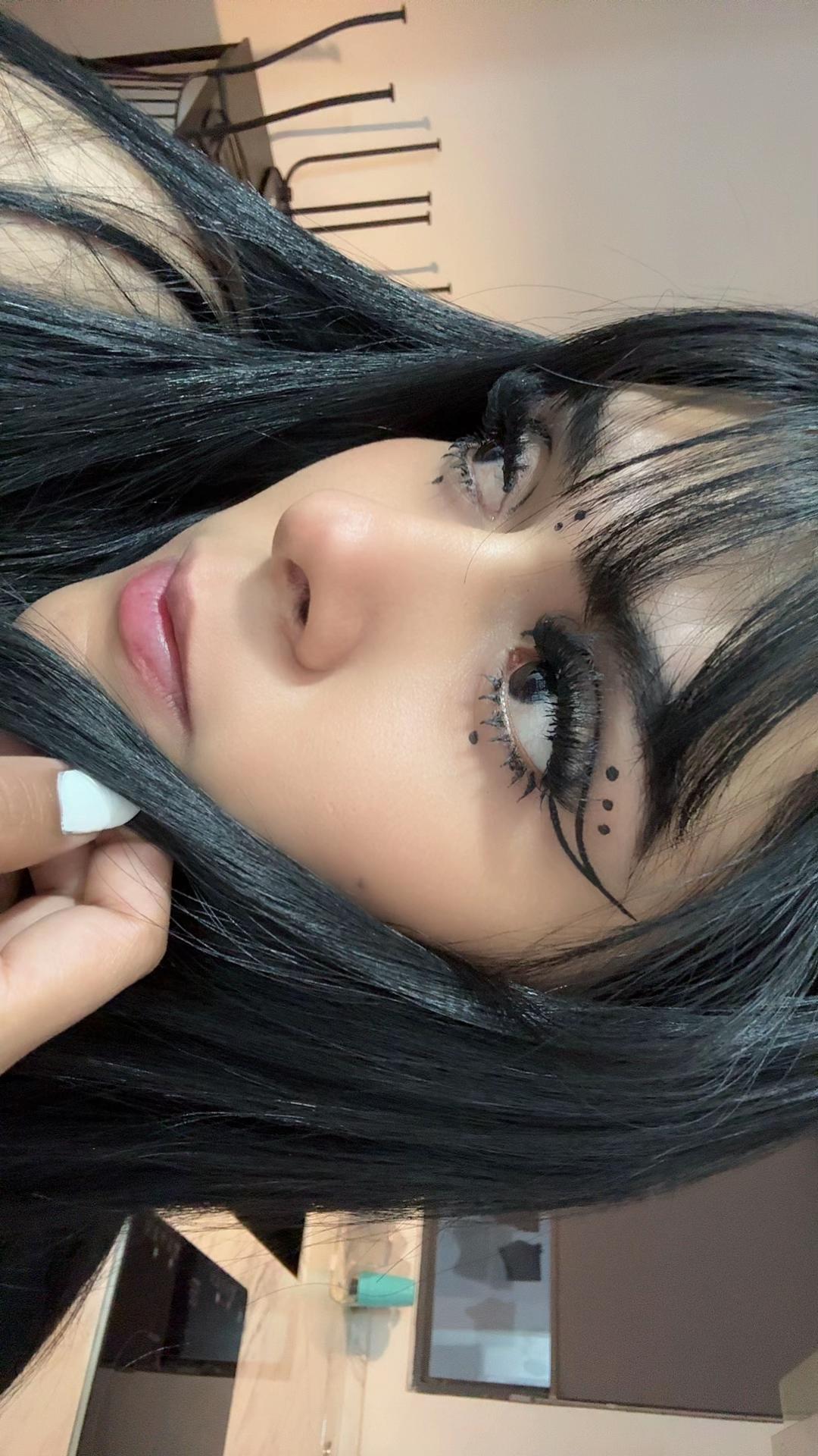 @Adara Mora💞