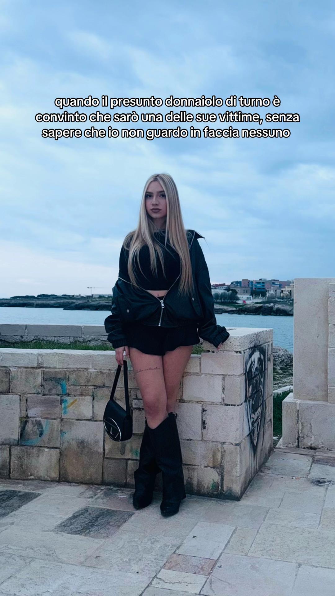 @iadaaaabeazy