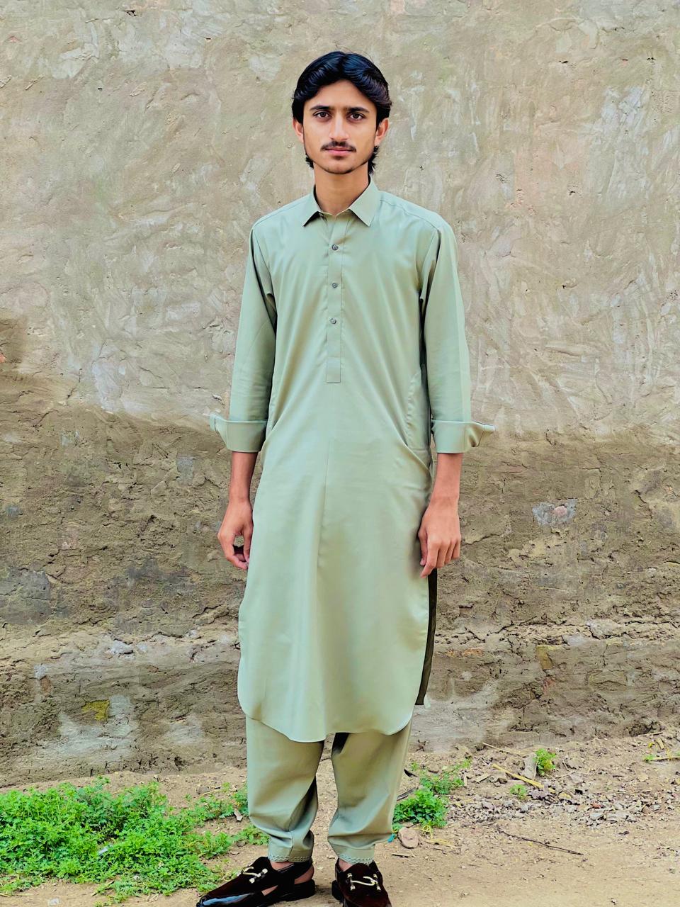 @Abdur Rehman Kamali Tiwana👑