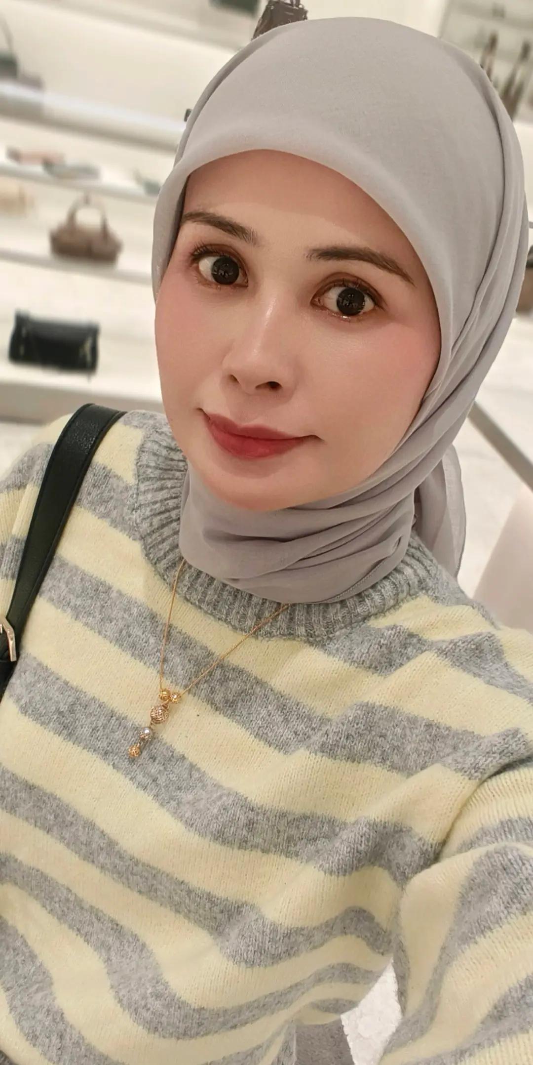 @Cik Roses 🌹